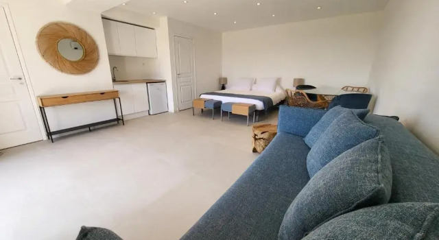 Апартаменты Superior Ideal BnB, Luxury Apartments