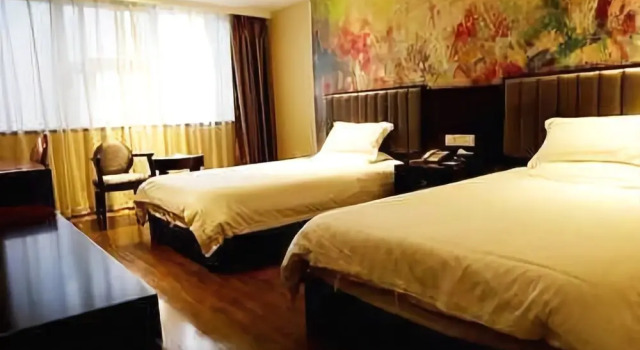 富驿时尚酒店(天津滨江道店), Rezerwuj Hotel Hotele w Tianjin Province z parkingiem, Parking