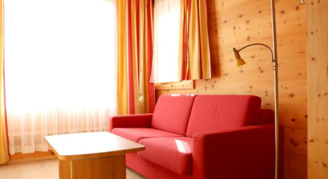 Полулюкс Deluxe Hotel Binggl