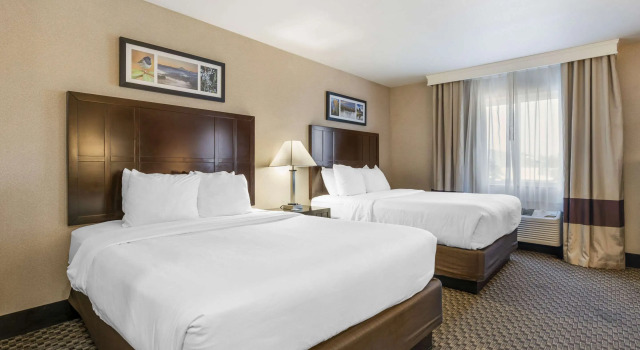 Четырёхместный номер Standard Comfort Inn Troutdale-Portland East