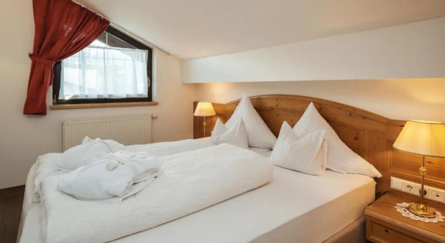Двухместный номер Standard Hotel Garni Alpenruh-Micheluzzi