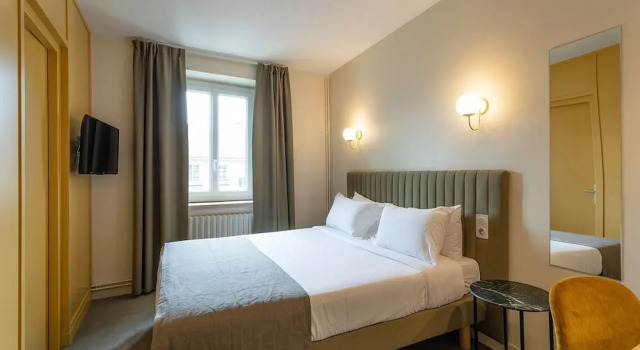 Двухместный номер Comfort Grand Hotel de la Gare, Angers