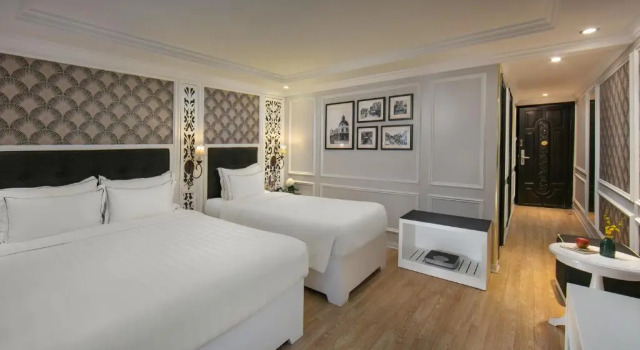 Трёхместный номер Standard Lavender Central Hotel & Spa Hanoi