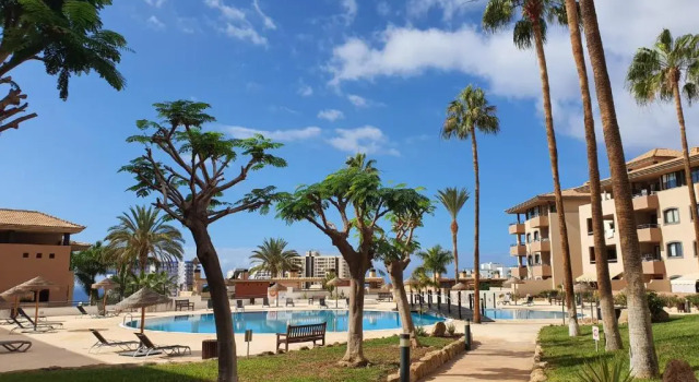 Paraiso Beach Apartament, Book Apartment Hotels in Tenerife with Parking, Parking