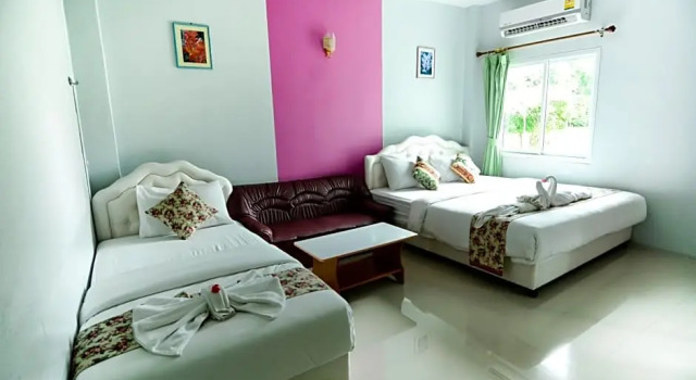 Коттедж Tanaosri & Creekside Resort