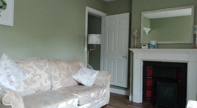 Captivating 2-bed House in Nuneaton