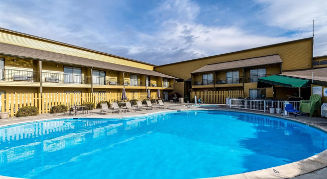 SureStay Hotel by Best Western Wenatchee, Buchen Sie Hotel Wenatchee White Pass Ski Area