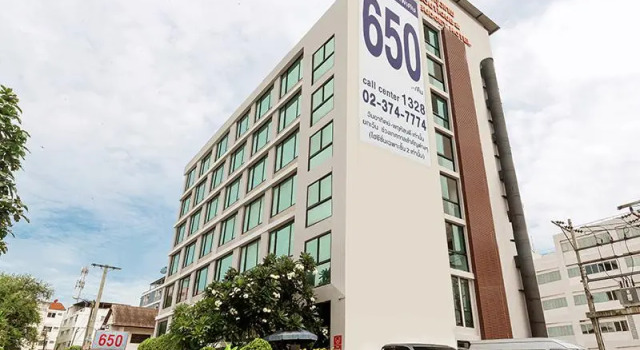 Кровать в общем номере B2 Bangkok (Srinakarin)