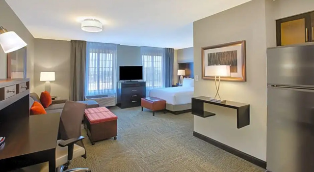 Двухместный Studio Suite Staybridge Suites - Benton Harbor-St. Joseph by IHG