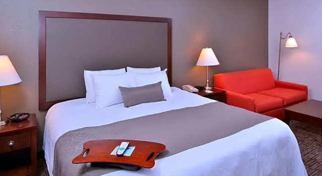 Двухместный люкс c 1 комнатой Best Western Plus Wichita West Airport Inn