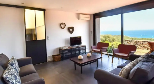 Коттедж Villa in Gaou With Sea View and Beach