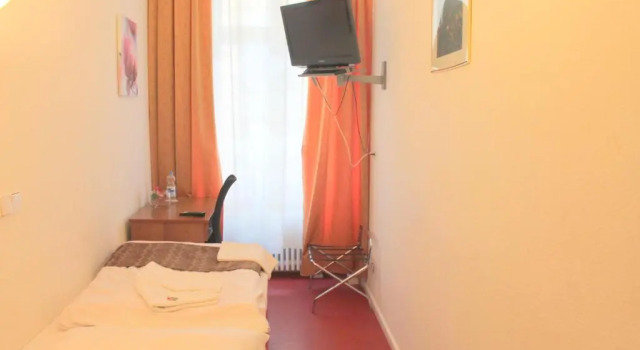 Standart tek kişilik oda Hotel Amelie Berlin