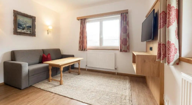 Апартаменты с 2 комнатами Ferienwohnung Haus Zyka - inklusive STUBAI SUPERCARD - nähe Elferlifte - Supermarkt - Busstop