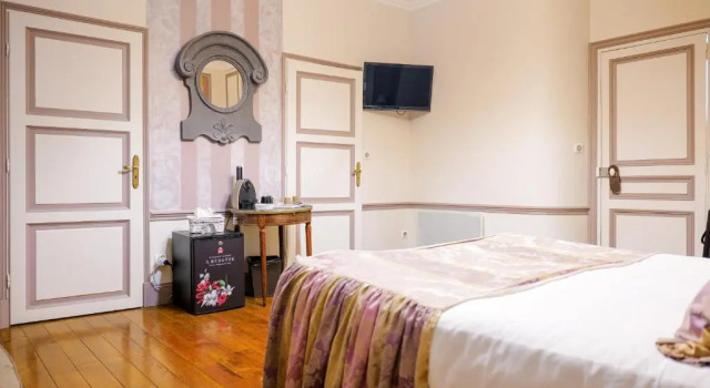 Двухместный номер Standard Champagne André Bergère & Suites
