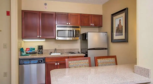 Четырёхместный номер Standard c 1 комнатой с балконом Homewood Suites Durham-Chapel Hill I-40