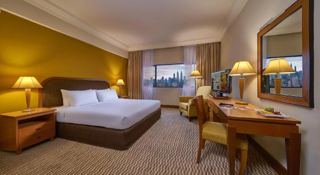 Grand Seasons Hotel Kuala Lumpur, Забронировать Отель Отели Куала-Лумпура с бассейном, рядом с Станция монорельсовой дороги Медан-Туанку, Бассейн