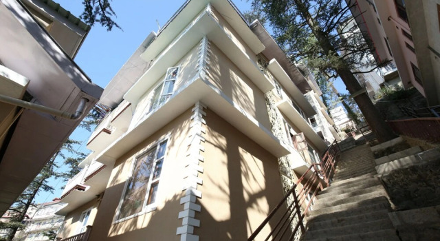 OYO 9894 Home Valley View 2BHK Bharari