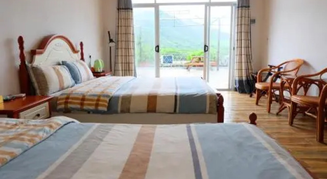 Hu Guang Shan Se Resort, Rezerwuj Ośrodek wypoczynkowy Hotele resortowe w Guangdong, Ośrodek wypoczynkowy
