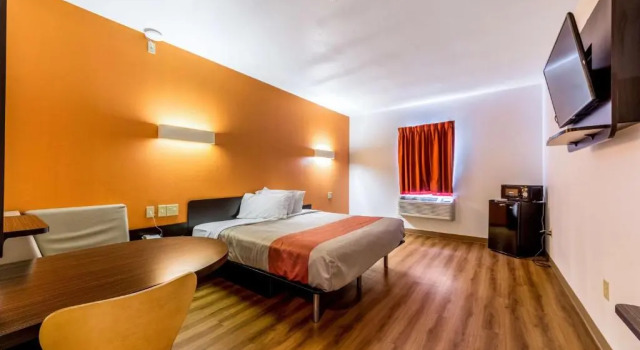 Номер Standard Motel 6-Jourdanton, TX