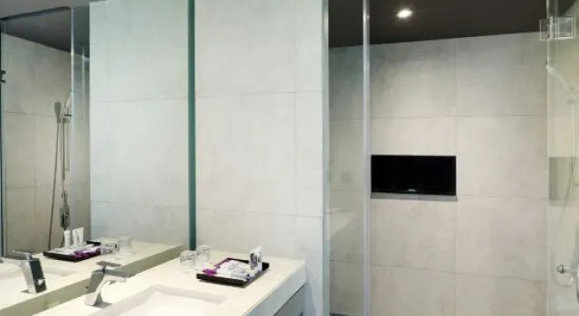 Полулюкс Mercure Makassar Nexa Pettarani