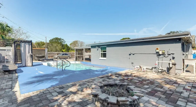 Коттедж 8 Mi to Sunset Beach: Home w/ Large Patio + Pool!