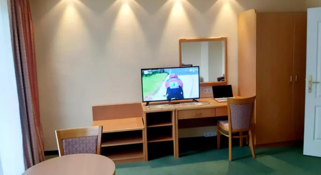 Apartment Pension Rideg Heviz, Забронировать Апартаменты/квартира Недорогие отели Хевиз, рядом с Церковь Сердца Христова, недорого