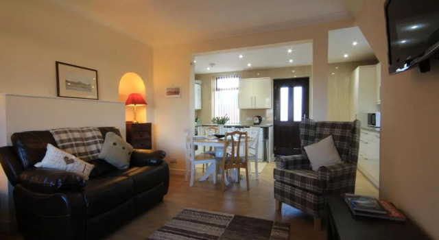 Апартаменты Sheneval Apartment