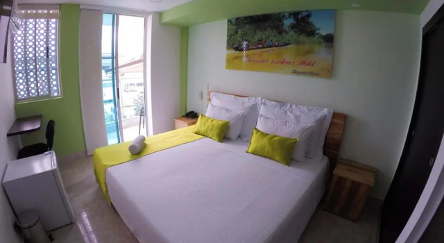 Camera Standard con balcone Kamaleb Farallones Hotel