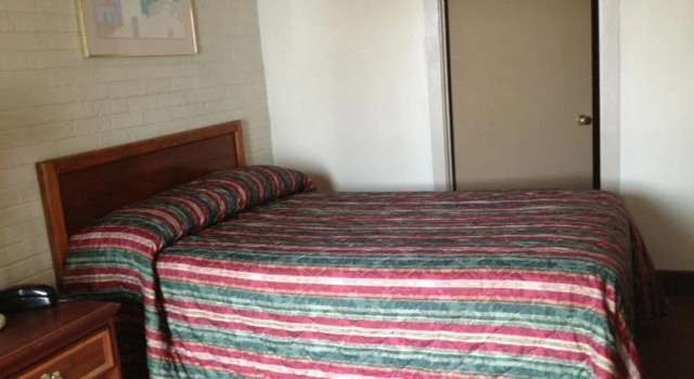 College Inn Motel