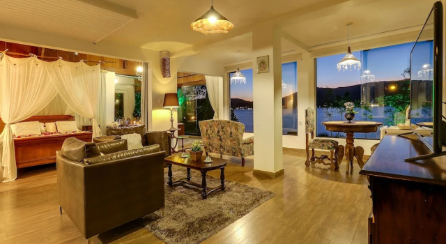 Люкс с балконом Guest House Isadora Duncan