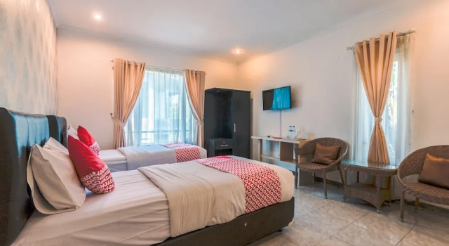 Люкс Standard с балконом Hotel O Bogor Puncak Near Padang Golf Bukit Pelangi Formerly Gunung Geulis Village