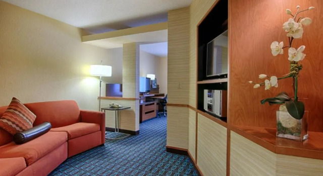 Люкс Executive c 1 комнатой Fairfield Inn & Suites Jacksonville Airport