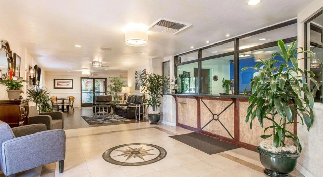 Rodeway Inn & Suites Colton-Riverside, Buchen Sie Hotel SPA-Hotels in Riverside, SPA
