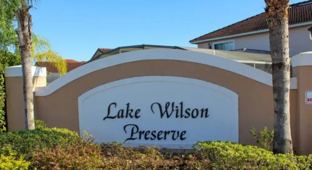 This Wonderful 4 Bedroom House Located on the Lake Wilson Preserve