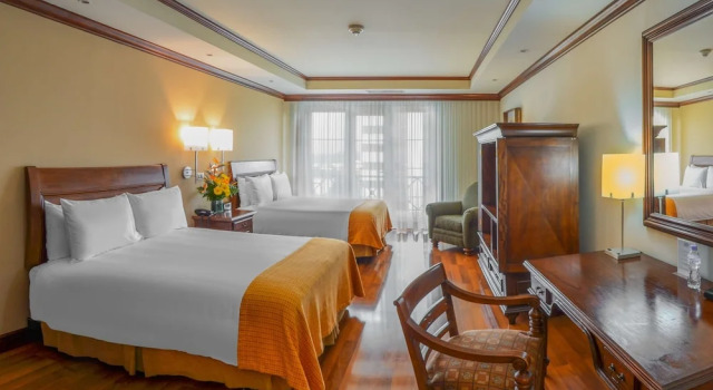 Четырёхместный полулюкс с балконом Hotel Casa Veranda Guatemala