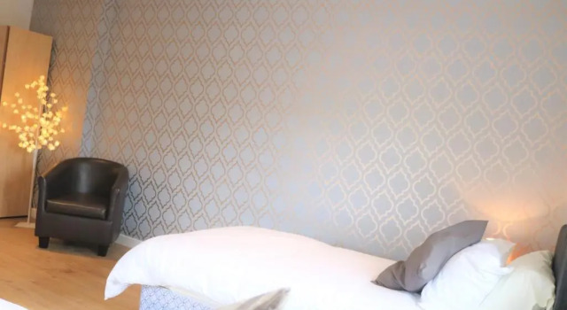 Апартаменты 3 bedroom City Centre Apartment in Lauriston Place