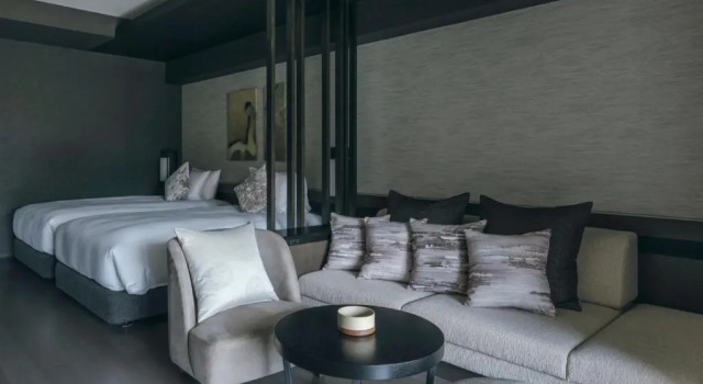 Двухместные номер Western Style Deluxe with Open-air Bath West Wing Hakone Gora KARAKU