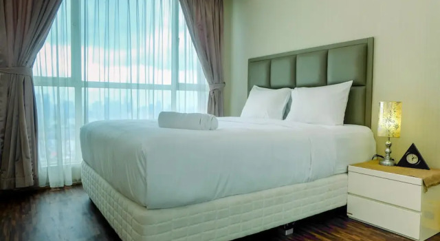 Great Location 1BR Gandaria Heights Apartment