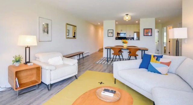 Апартаменты Newly Renovated Bartlett Condo w/ Mountain Views!