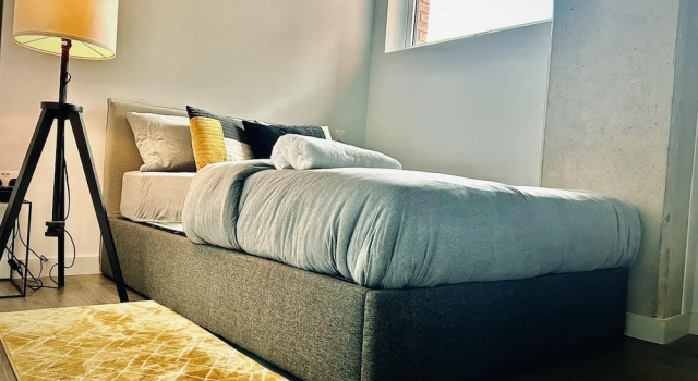 Captivating 2-bed Skyview Apartment in Leeds, Varaa Huoneisto Asunnot kohteessa Merseyside, Huoneisto
