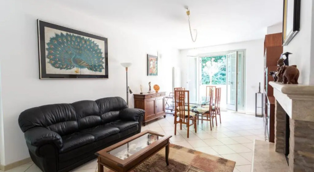 Appartamento con terrazza sul mare, Rezervovat Apartmán  