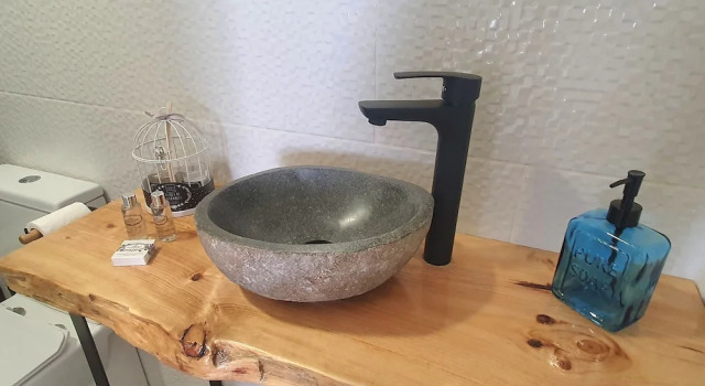 Коттедж с видом на озеро Xagi House - Montargil