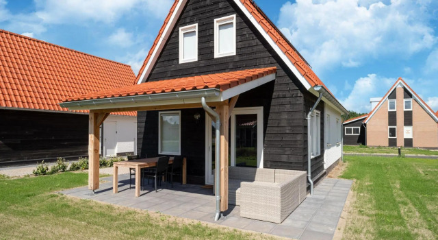 Modern holiday home in Scherpenisse with garden, Buchen Sie Hotel Sint Maartensdijk Tholen
