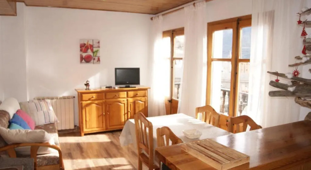 Апартаменты с балконом Apartaments Pont Romànic