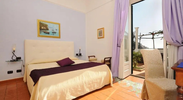 Двухместный номер Deluxe с балконом и с видом на море Hotel Villa Annalara charme and relax