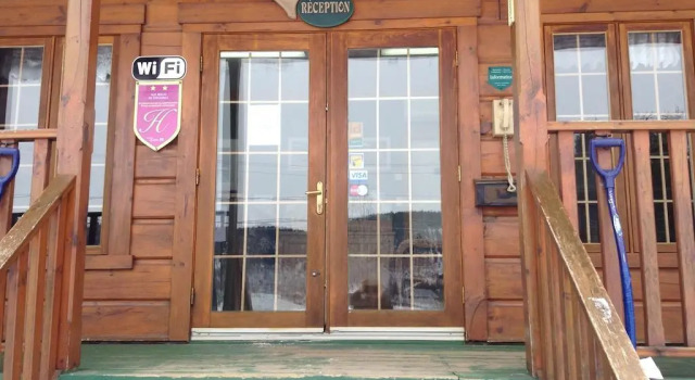 Aux Berges du St-Maurice, Rezervasyon Otel  