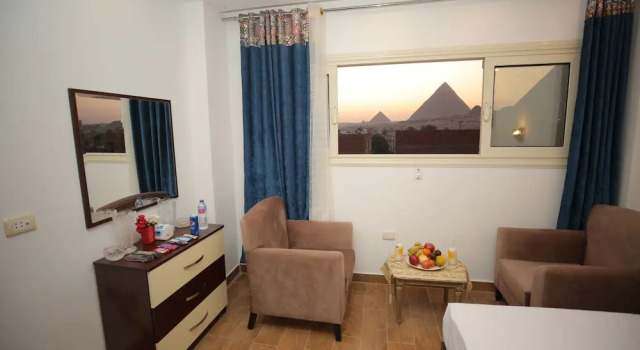 Трёхместный номер Deluxe Pyramids house view hotel inn