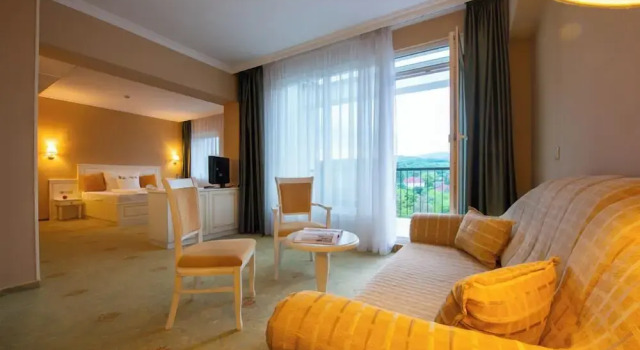 Четырёхместный семейный номер Standard Calimbra Wellness Hotel Superior