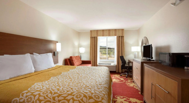 Двухместный номер Standard Days Inn & Suites by Wyndham Caldwell