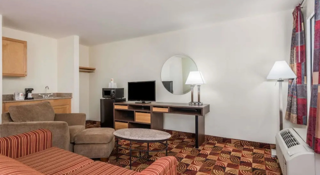 Двухместный люкс Super 8 by Wyndham Fayetteville